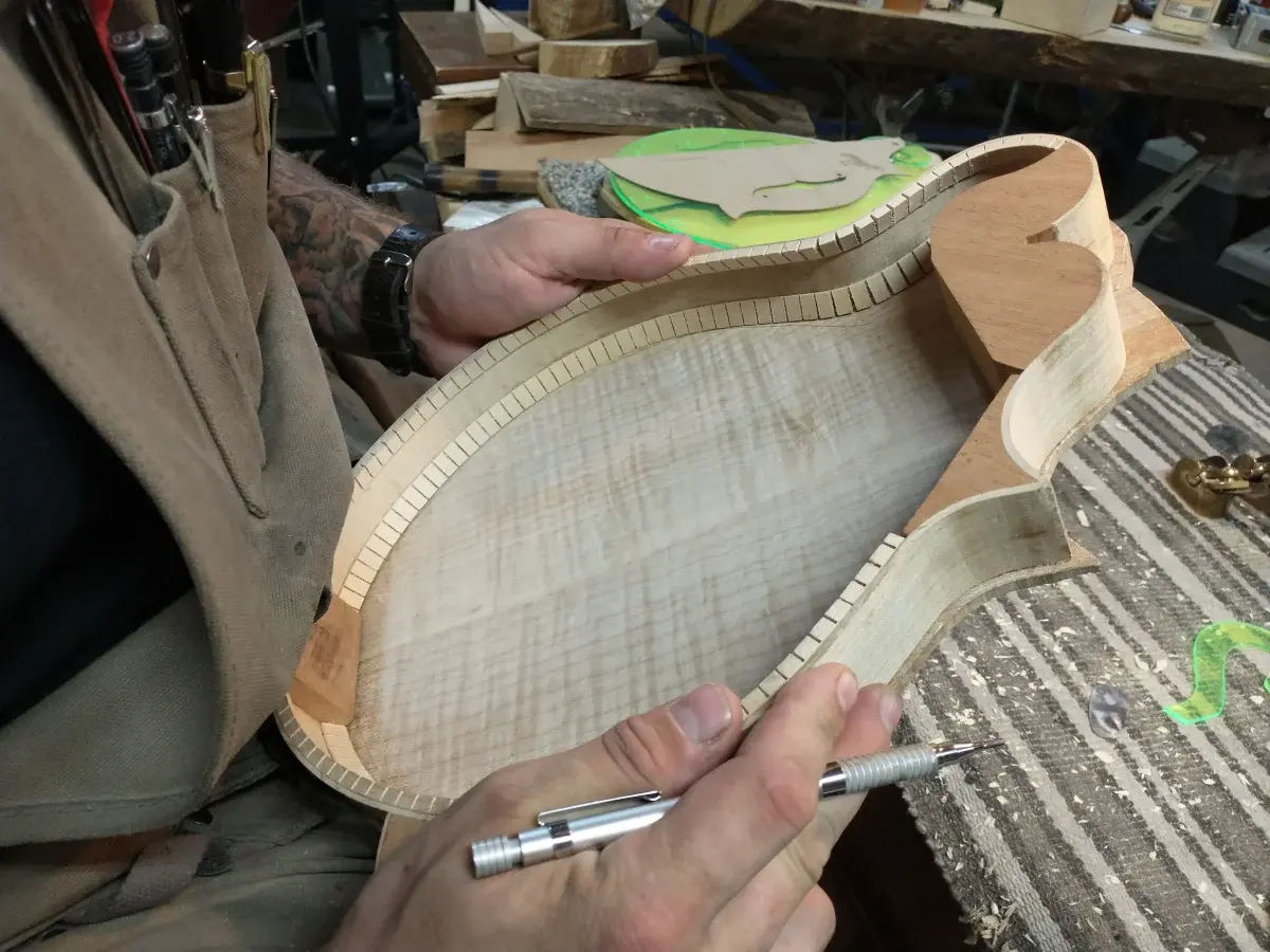 Binding and purfling